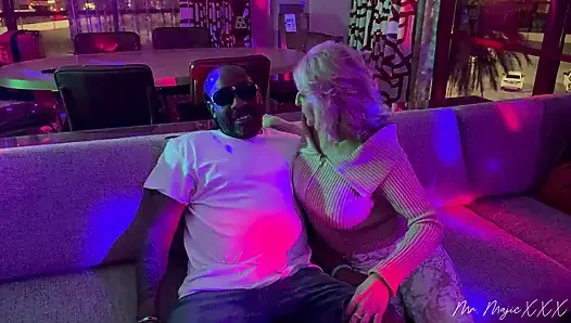 Bridgette Daniels nimmt herrn majic in alle ihre Löcher in Las Vegas