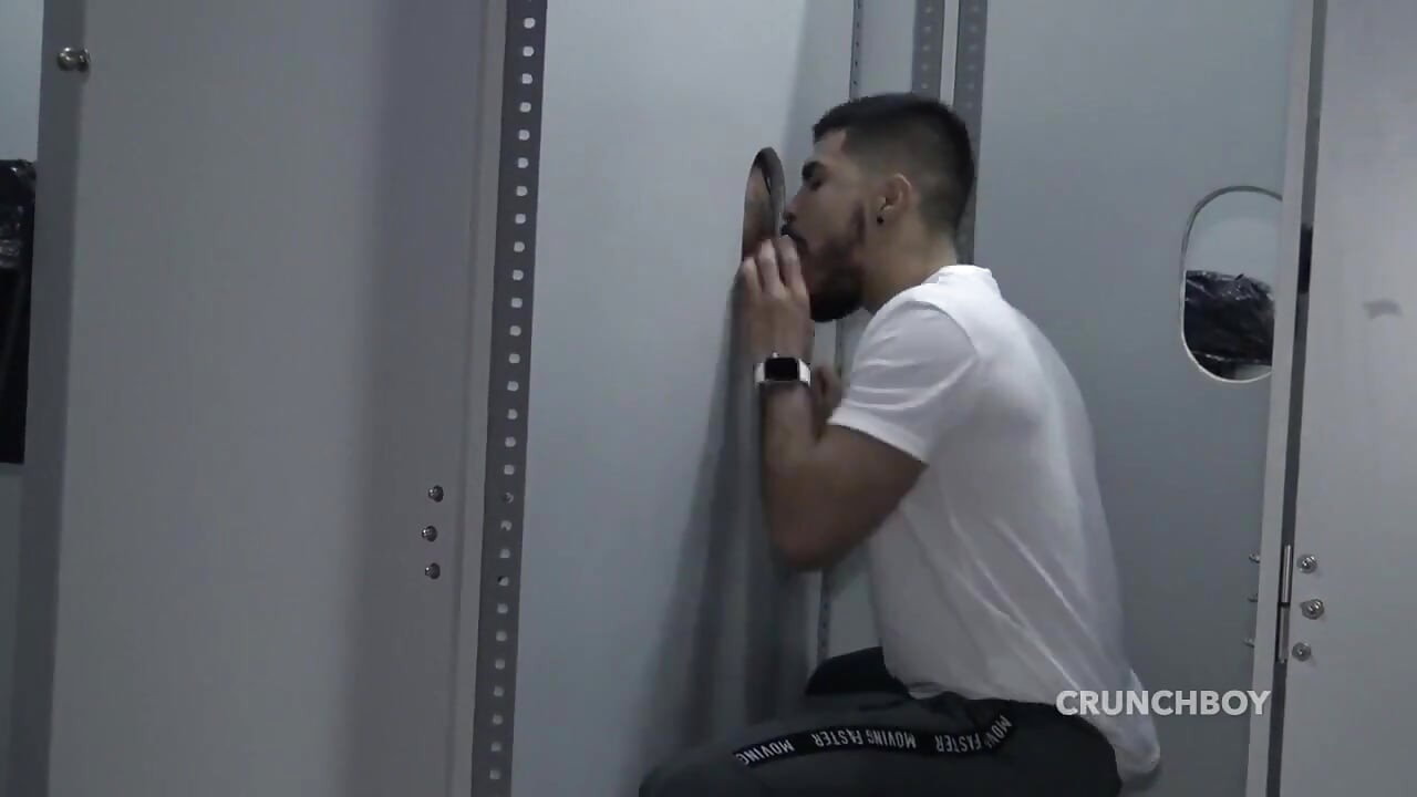 Valentino used raw by Kalil video