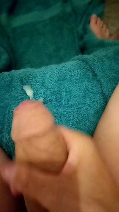 Early morning wank & cum