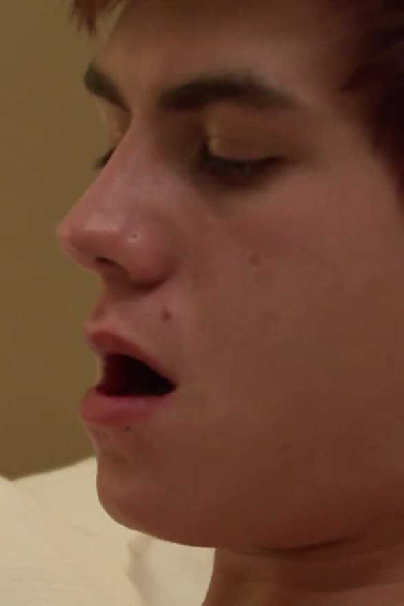 Horny dude sucks his best friend before getting deep anal sex in the hotel room