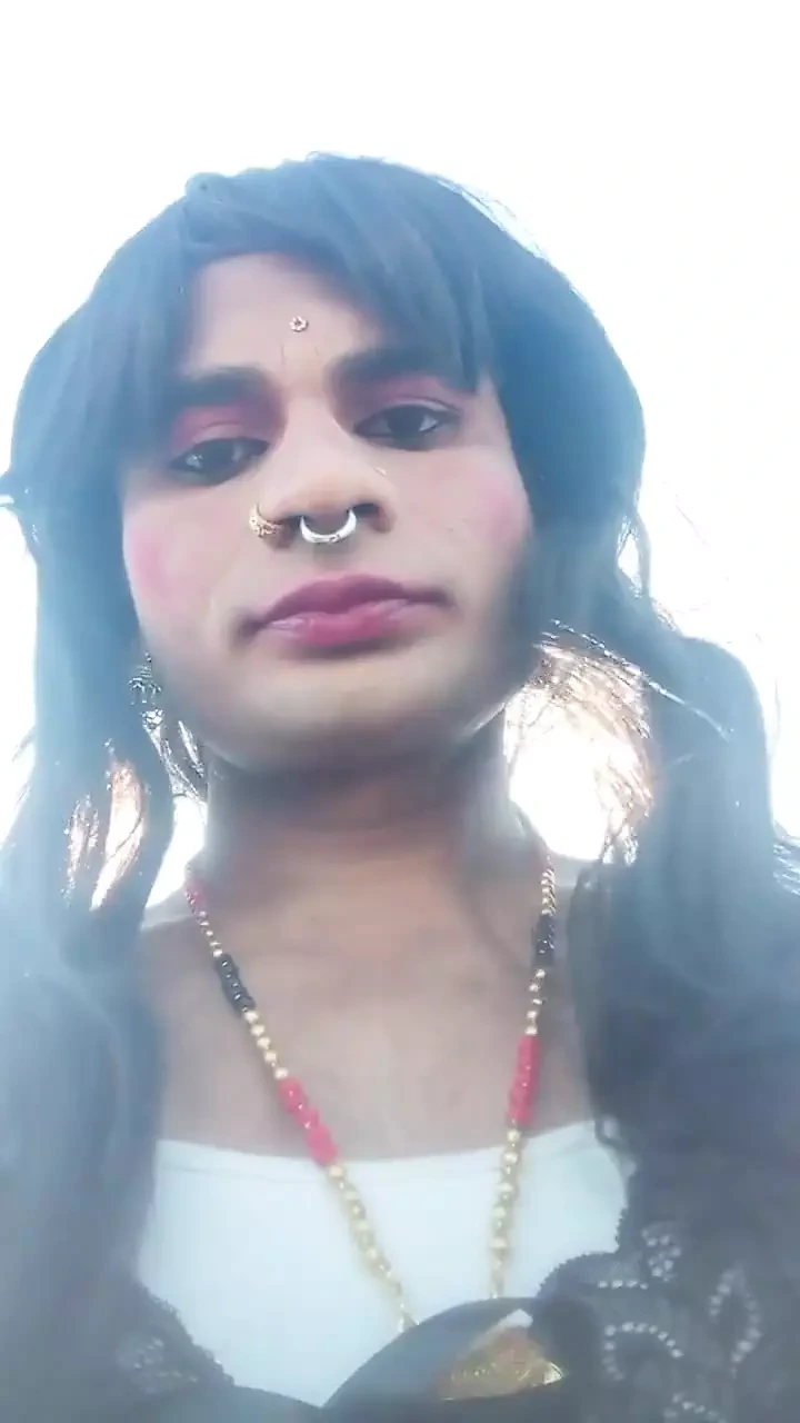 Beautiful Trans Gender Roming Out Side Nude Girls