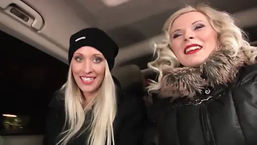 Blondine Hart Gefickt Im Fickbus