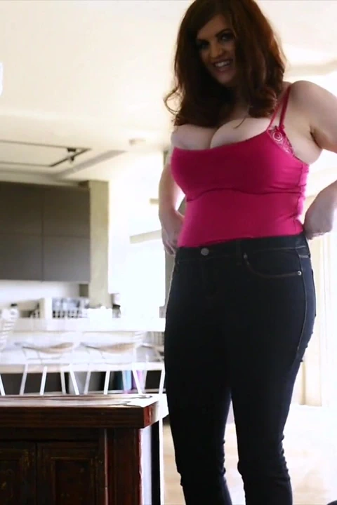 Dulcinea：大胸部管家重口味幻想