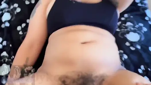 Dicke titten, thicc hintern, hengst von lesben gefickt - Arschanbetung massage, POV-doggystyle und reiten