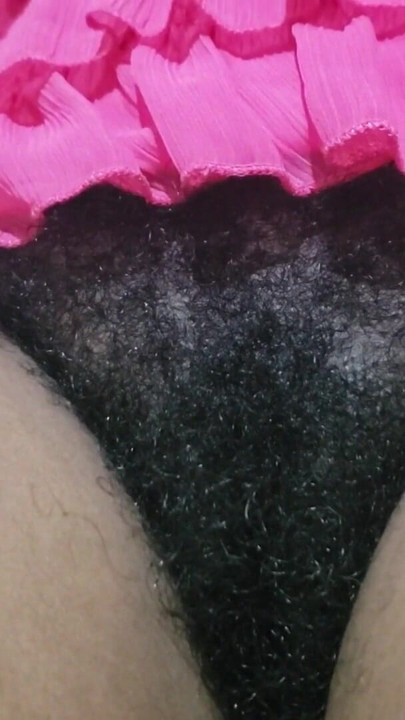 Hairy Star Delivers a Bold and Sensual Performance with Natural Allure, Confident Energy and Intense Intimate Chemistry | Clip 1