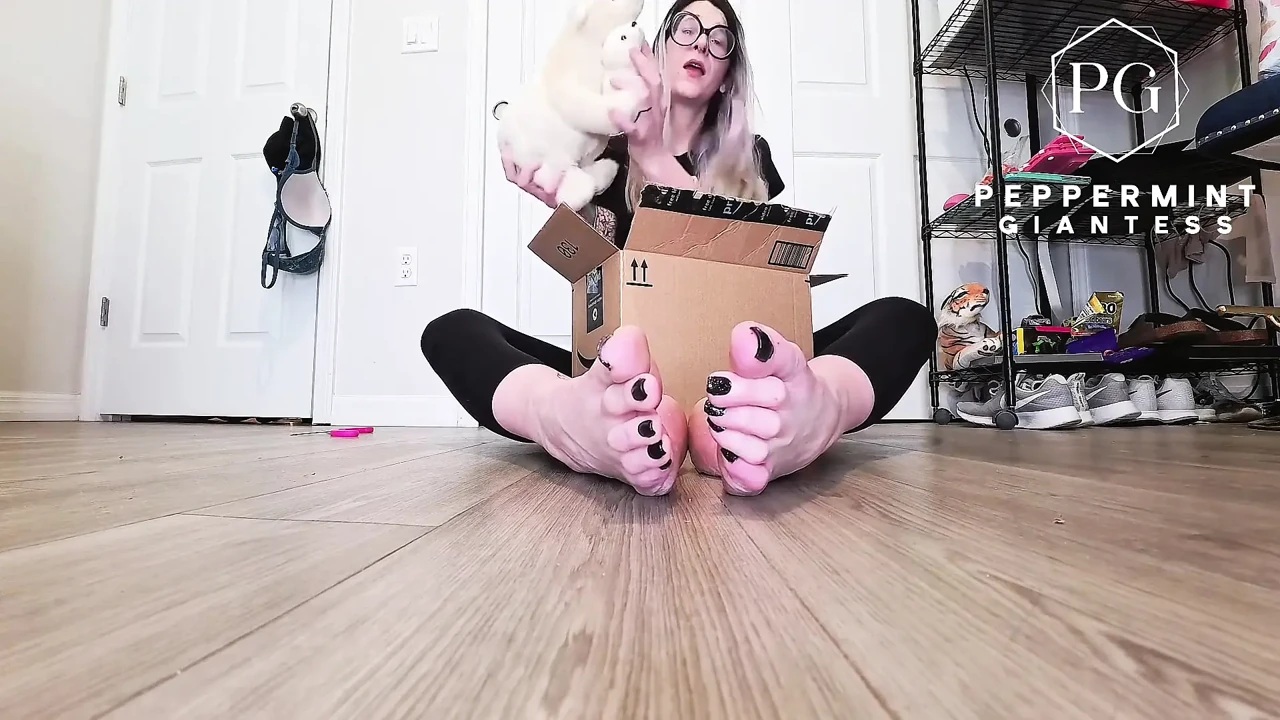 67 Tall Giantess Barefoot Plushie Crush: Size 16 Toes Tear Open & Empty Fluff