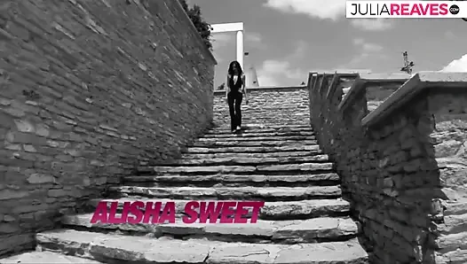 Anal ngentot di tepi kolam renang sangat keren