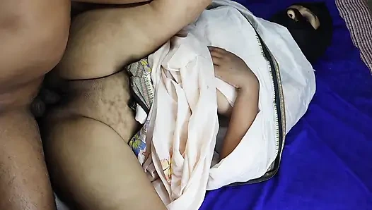 Я пью воду и молочный секс, Saloni 60