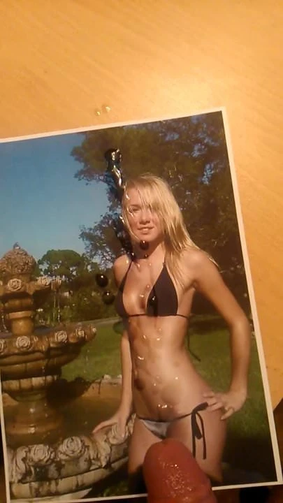 Tribute Julia