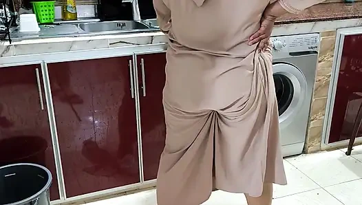 Memek Besra Sharmota Si Cewek Mesir Dientot Habis-habisan Sama Kontol Besar Arab