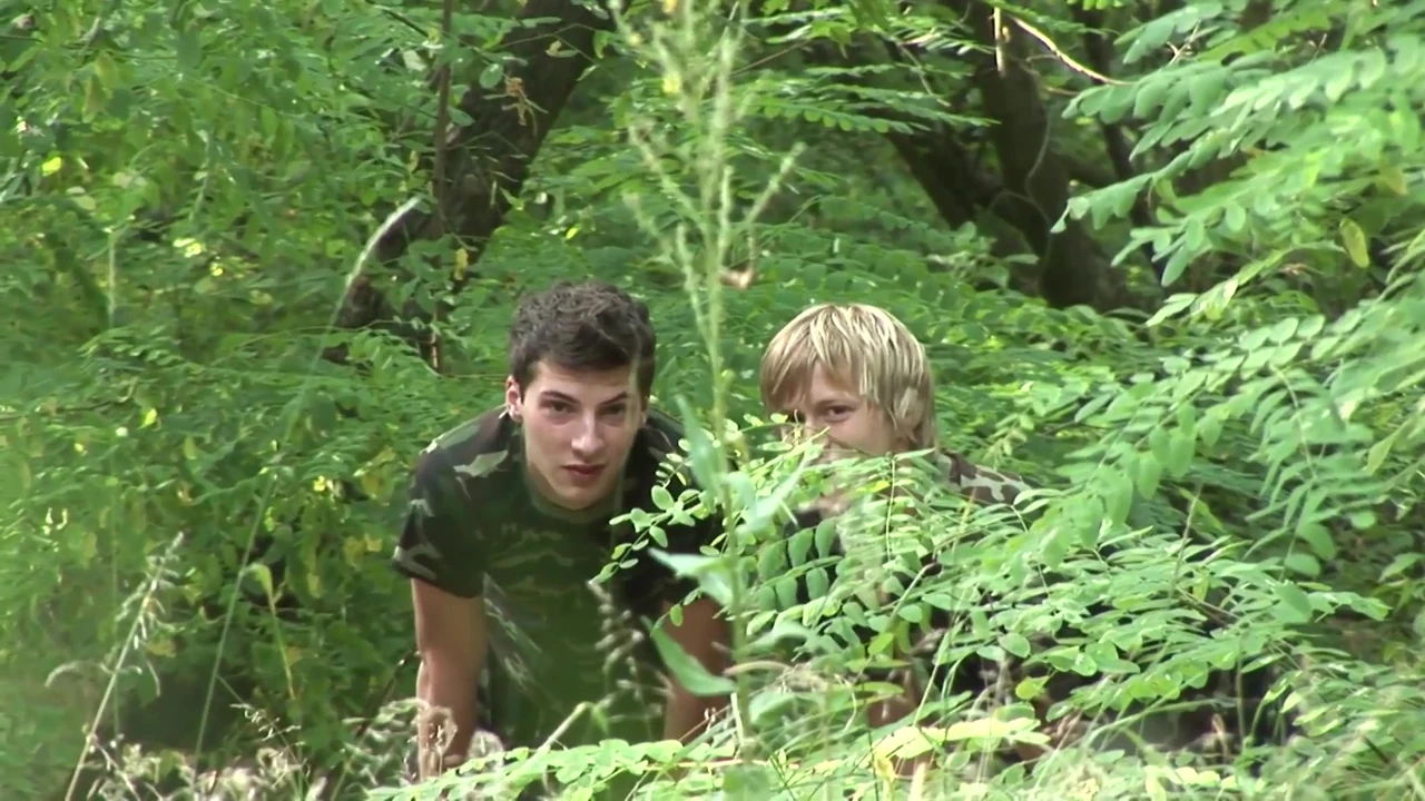 Exclusive video Bareback: Horny gays in training have a wild threesome