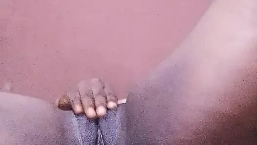 Eski sevgilimi özlüyorum ve azgınım