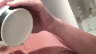 ¿Qué pasa cuando dejo mi orina en la taza?