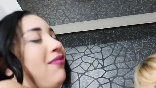 Kyra sex ve eva perez ile etli giriş