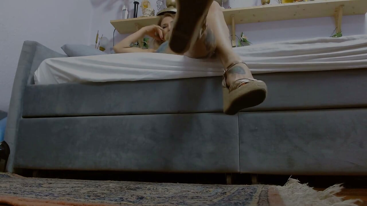 Melissa Johnson Teases You with Her Sexy, Gold Wedges