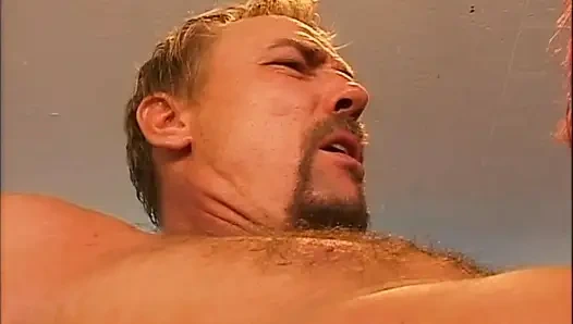 Ateşli seksi büyük memeli orta yaşlı seksi sekreter canavar yarakla sikiliyor ve ağzına boşalıyor nostaljik