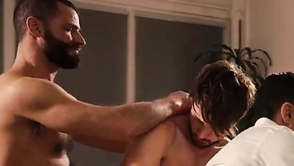 Mikro apospazma apo tainia gay porno