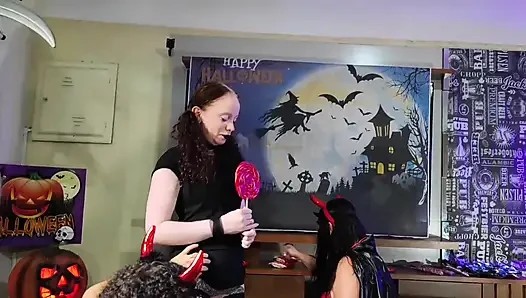 Halloween night lots of sex between werewolf orphan devil vanpira and superhero