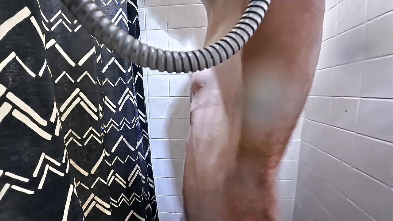 Shower show time4