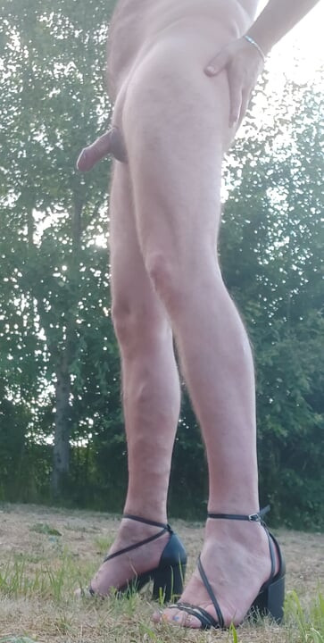 Mastrubation outside
