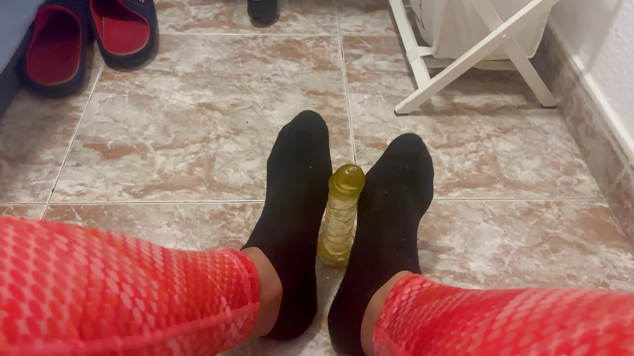 玩弄你的腳