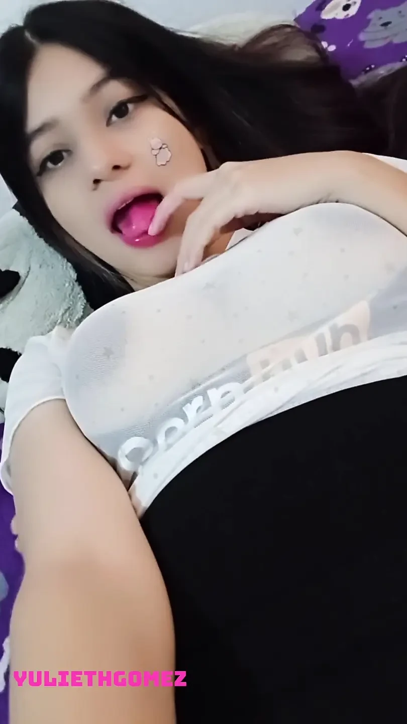 I Show My Stepdad My Breasts and I Get Very Horny