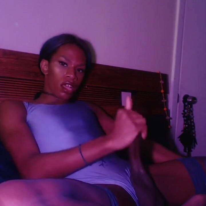 Purple Dream Spandex Bad Girl Bulge Cumshot I love spandex.