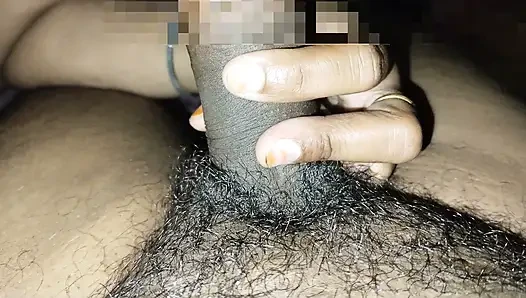 Sister-in-law wanted to have sex, so her brother-in-law's cock started shaking.
