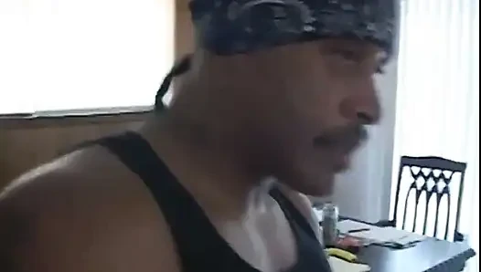 Tatlı götü için büyük bir yarak