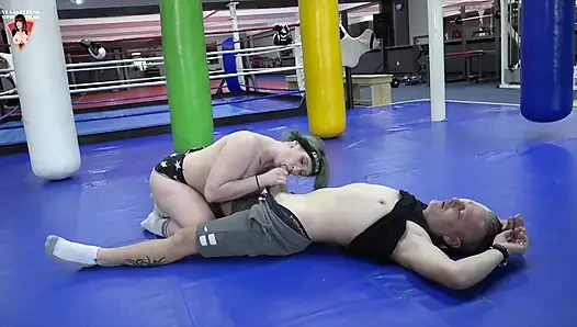 How to work out at the gym as a pornstar