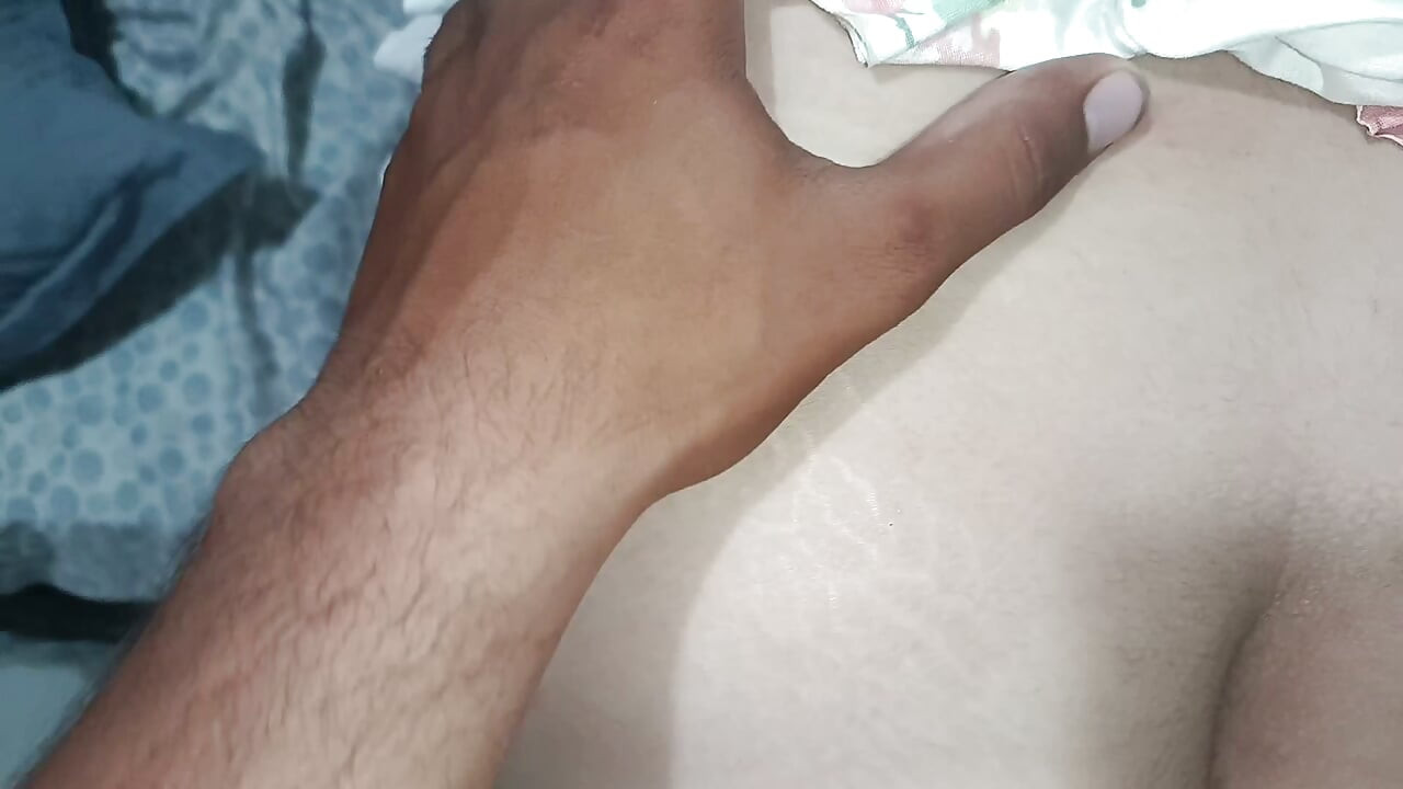 Real: Prima mea dată anal - O latină BBW frumoasă își oferă fundul virgin pentru prima oară! Strâmt și delicios.