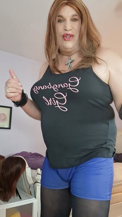 My birthday hotel room gangbang part 1