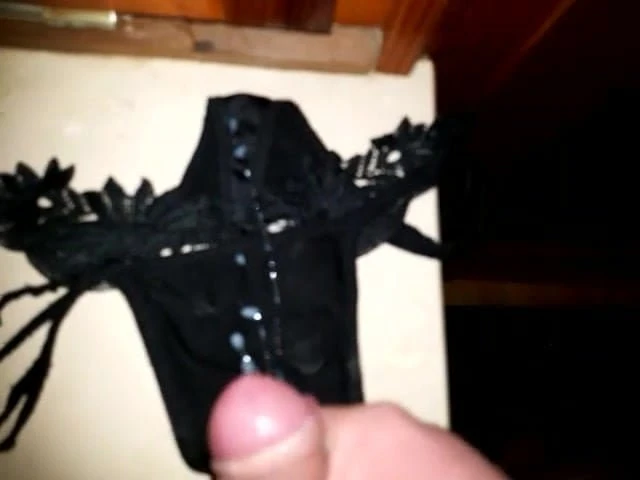 Cum on smelly string