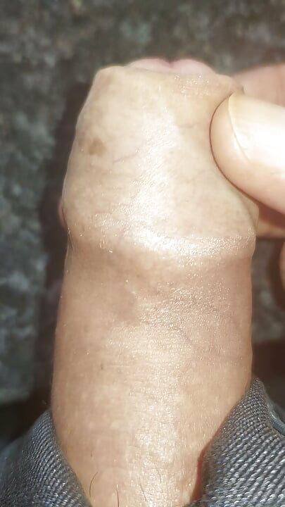 Dad gives me handjob