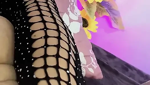 Sexy Chubby MILF BBW Masturbating Her Wet Pussy to Orgasm with Her Fingers and Dildo Fucking