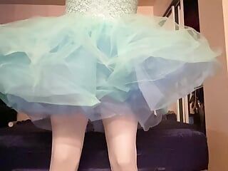 Lalka Zentai w trykotowej sukience baleriny