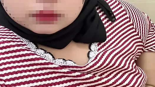 Endonezyalı azgın tesettürlü