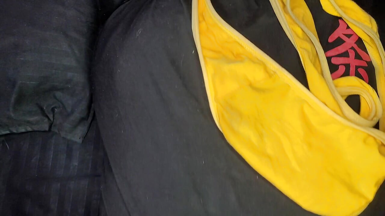 Big aunt and squirted after pregnancy