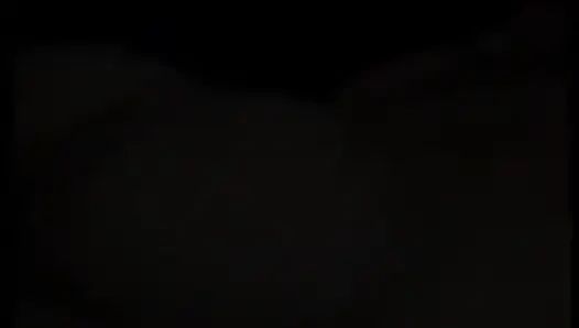 1on1'deki klasik orta yaşlı seksi kadınların derlemesi ve vücutlarının her yerine birçok boşalma ile üçlü seks eylemleri