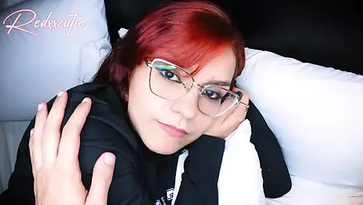 Der schurke Verwandte nutzt seine Nichte aus, fickt sie heiß und kommt in ihr