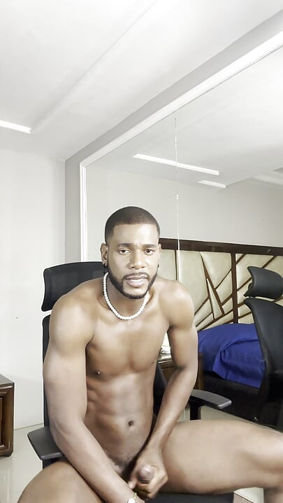 Alone in the hotel room ... and eager to play with me