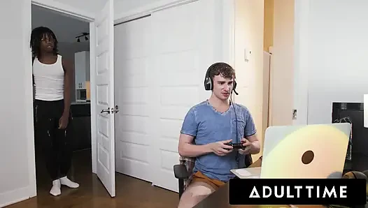 ADULT TIME - Gamer Ryan Jacobs & Roommate Jade Desire Turn Shoulder Massage Into Jerk Off Session