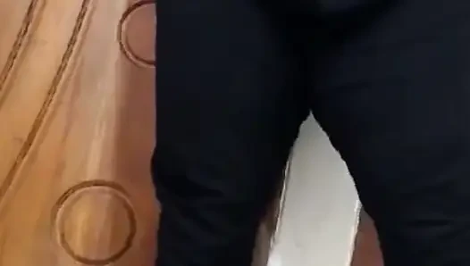 Üvey annem boşalmak için çıldırıyor, babam yan odada dinlenirken odama geliyor