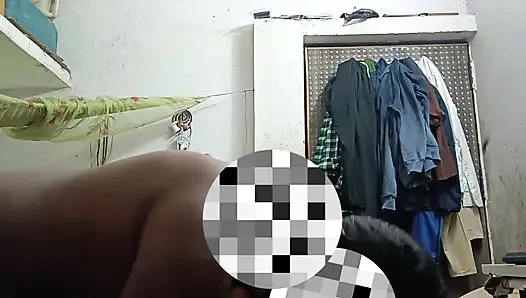 Gadis Perguruan Tinggi Diminyaki Dan Pantatnya