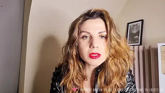 Vends-Ta-Culotte - Унижение неудачника с маленьким членом от красивой французской домины