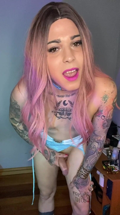 The tattooed Barbie jerking off for you