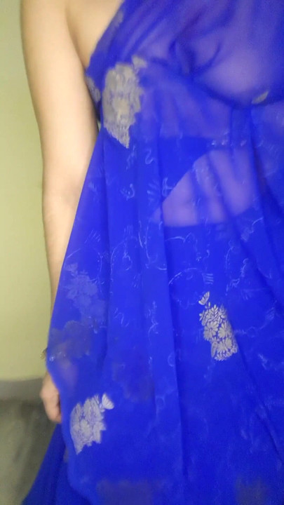 Jaw-dropping moment from "Desi girl did not come and enjoyed it."