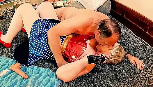 Granny America: Cock Sucking, Dildo Playing, Missionary Fucked Aulde Lang Syne Housewife