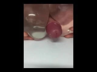 wanking between 2 ballons