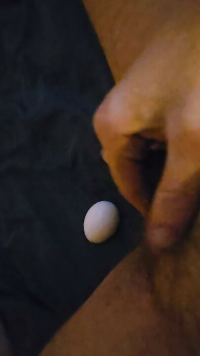 FTM knuller seg selv med et egg del 2